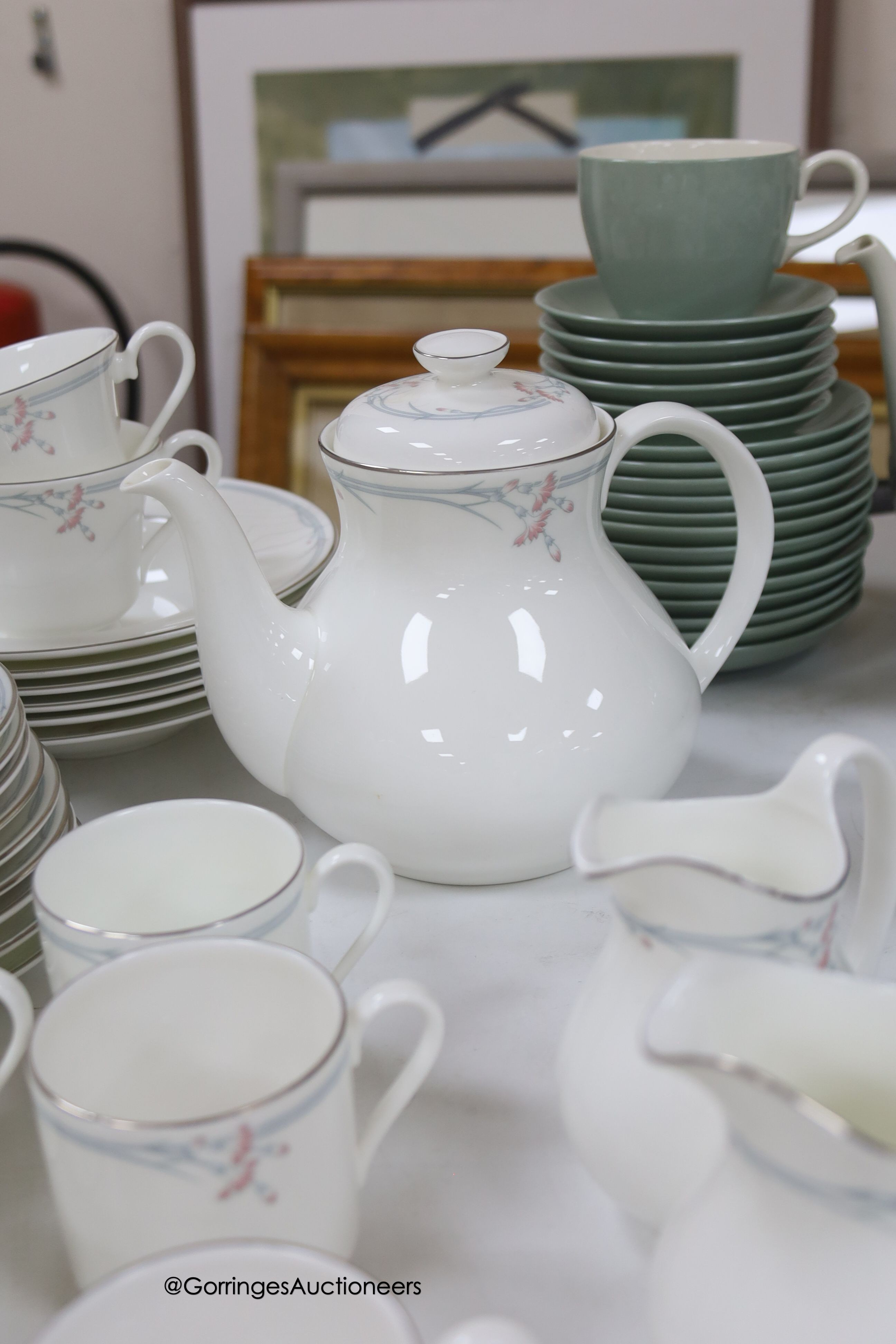 A Royal Doulton Carnation tea and coffee dinner service